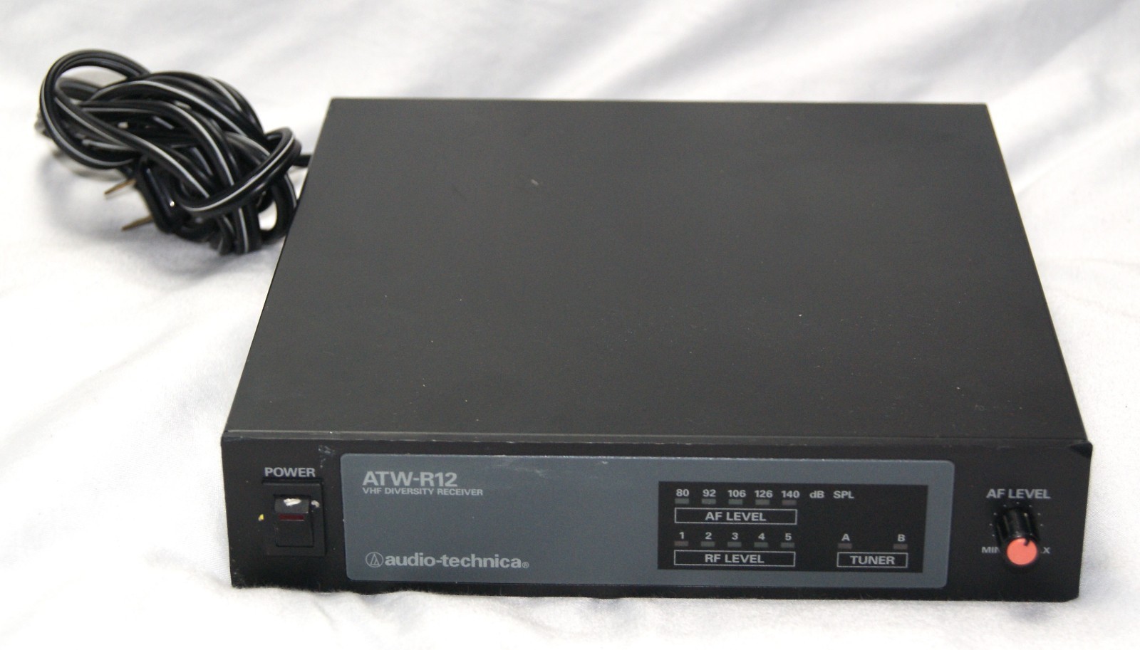 audio technica atw-r12 vhf diversity receiver tested for power 170.245 mhz