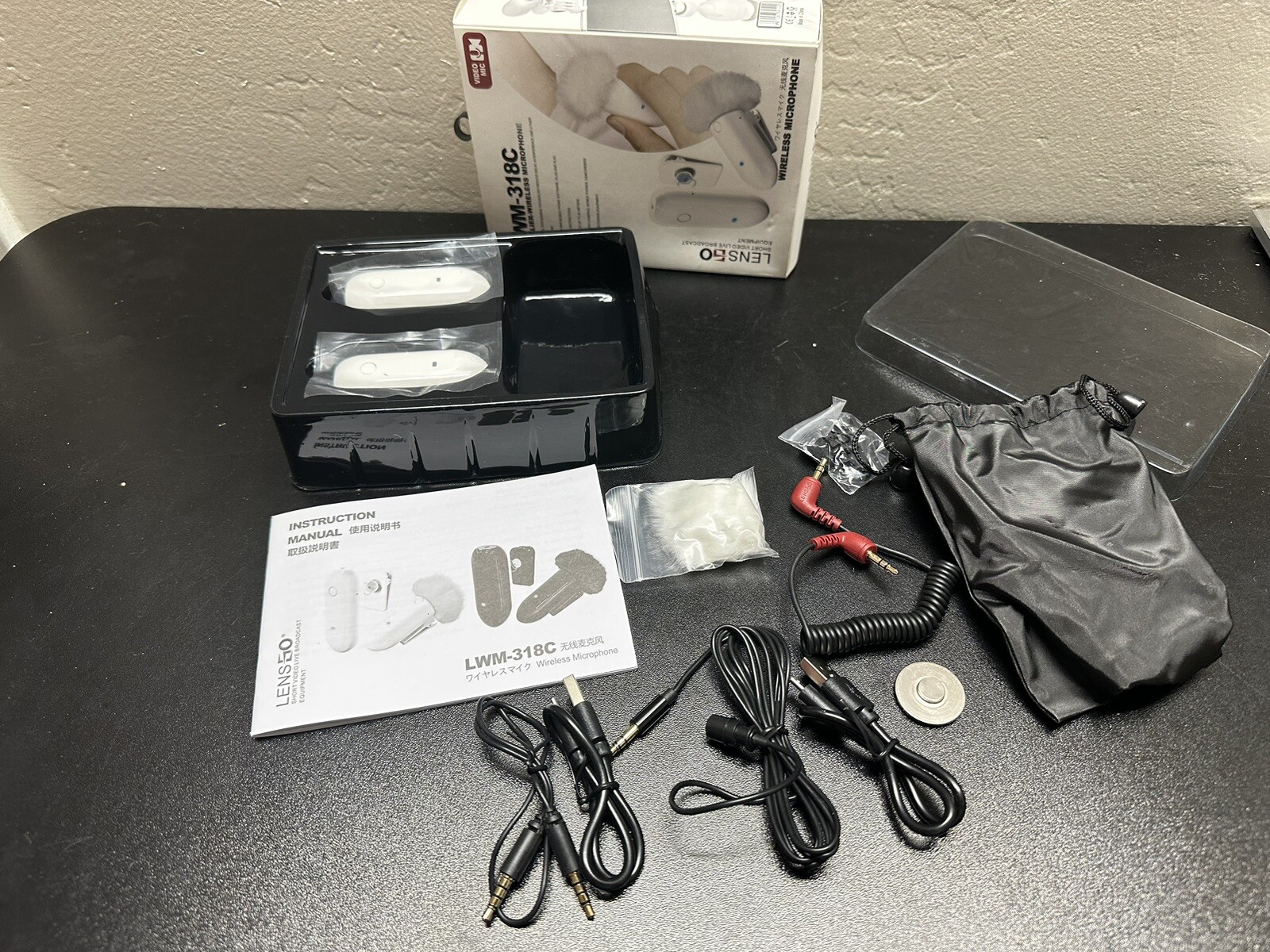 Lensgo LWM-318C Lavalier-Wireless Microphone White New Open Box