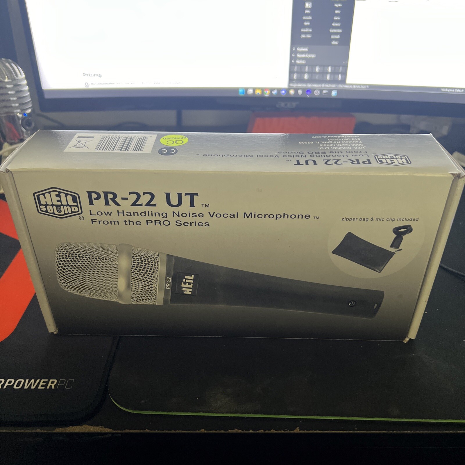 Heil PR 22 UT Dynamic Utility Microphone w/ Carry Bag and Clip