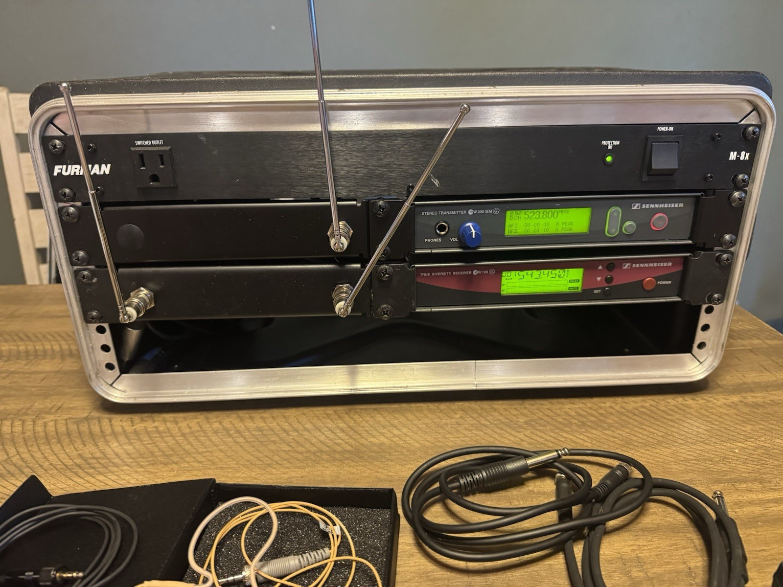 Sennheiser EW 300 IEM G2 Wireless Microphone Receiver True Diversity Stereo