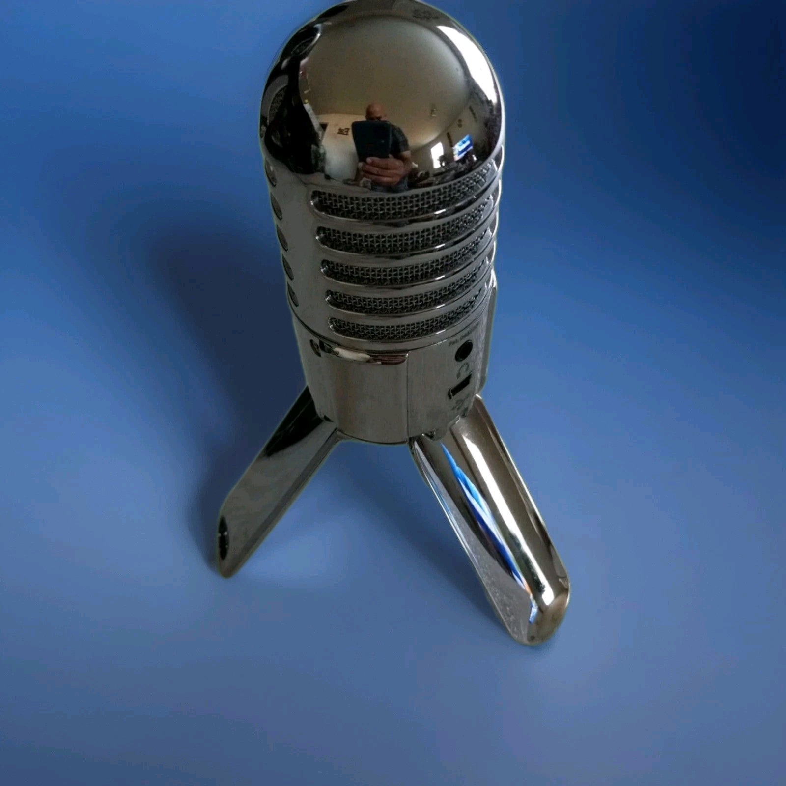 Samson Microphone Studio Meteor USB With Foldable Tripod Stand Chrome Finish