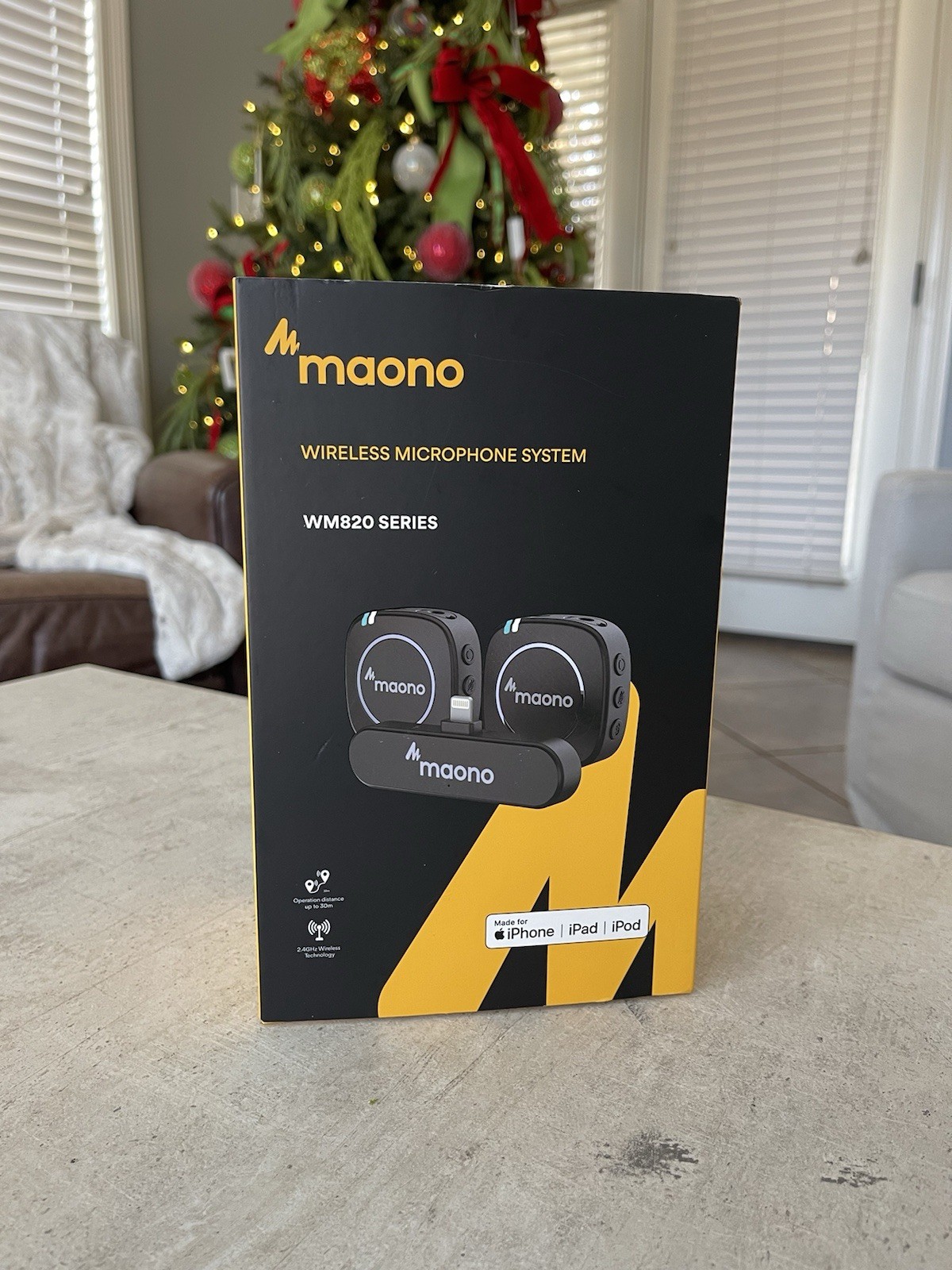 Maona Wireless Microphone System with 2 Wireless Mics – New / Factory Sealed