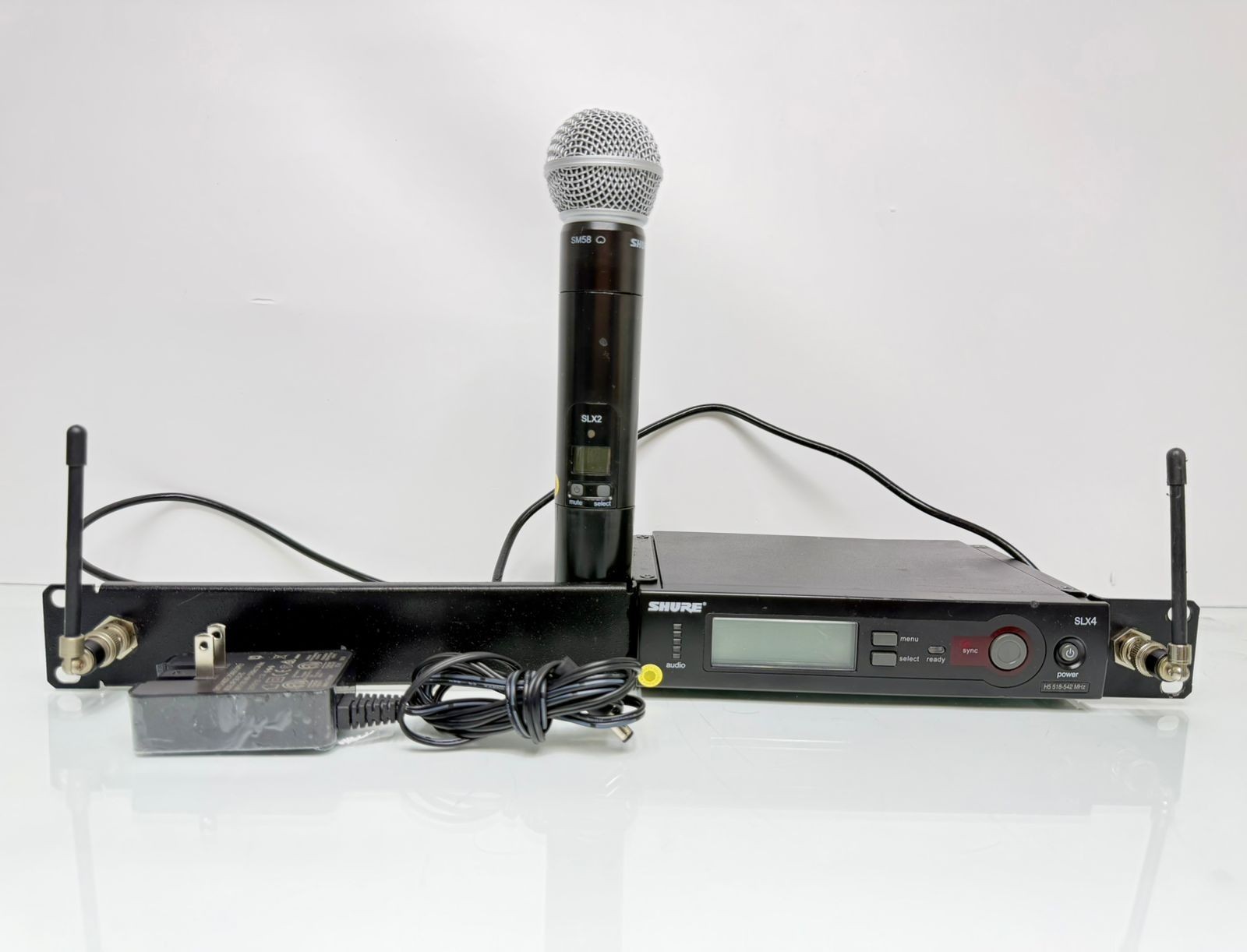 Shure SLX4 H5 Wireless System Receiver & SLX2 MS58 Microphone J3 518-542 MHz