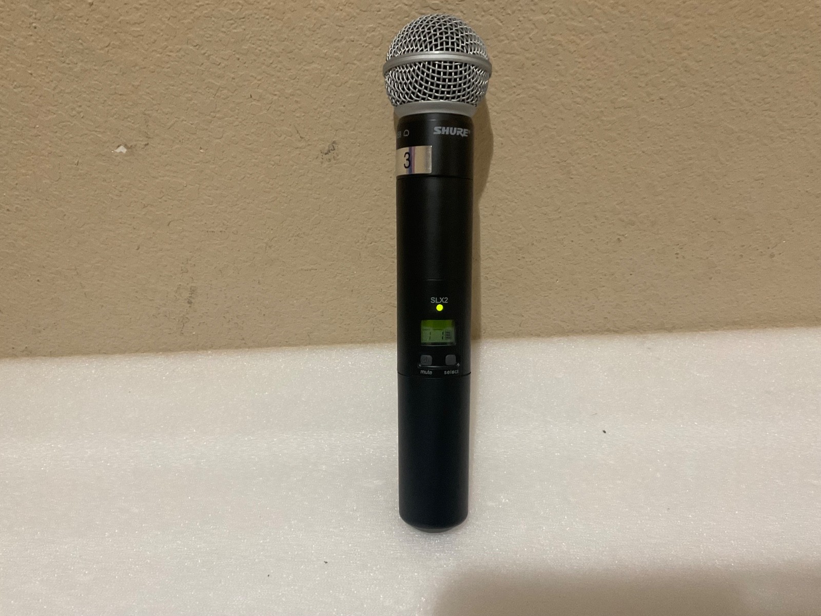 Shure SLX2 Wireless Handheld Mic Transmitter w/ SM58 Head J3- 572-596MHz.