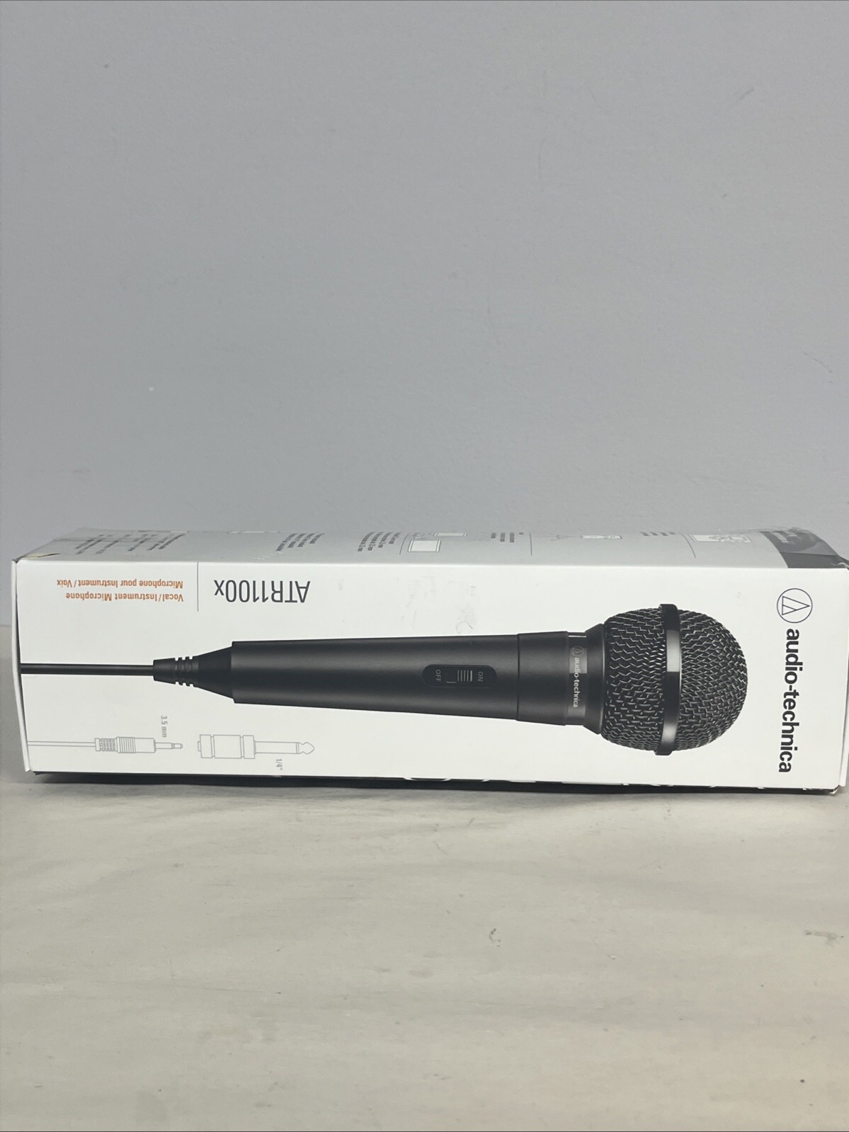 Audio-Technica Consumer AUATR1100X Unidirectional Handheld Dynamic Mic Read