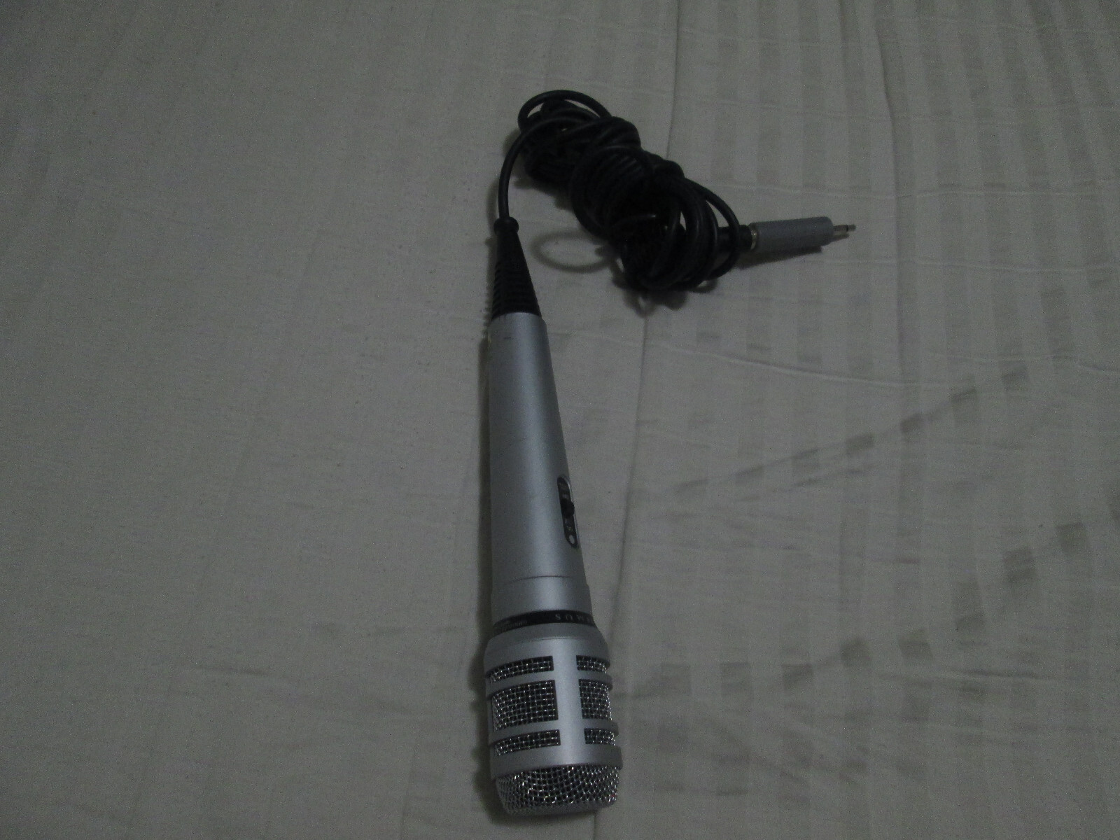 Optimus #33-3030 Omnidirectional Dynamic Wired Microphone