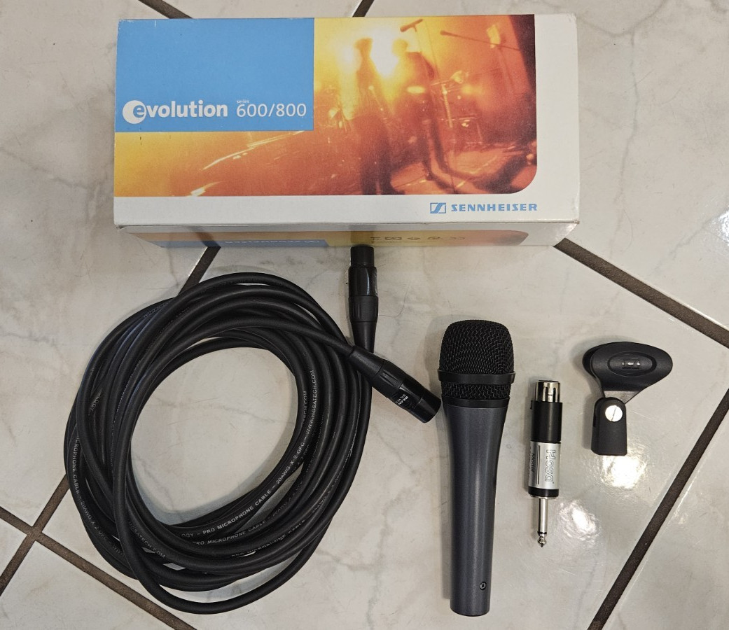 Sennheiser e825 S Cardioid Dynamic Microphone evolution Series 600/800 w/cable