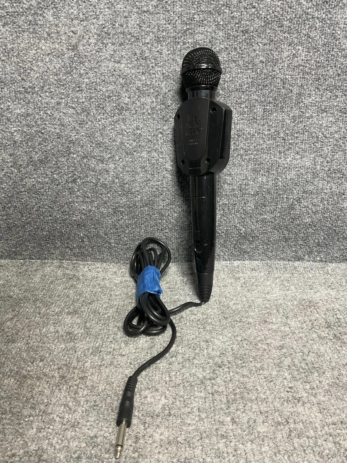 Singing Machine SMM2097 Unidirectional Dynamic Wired Karaoke Microphone Black