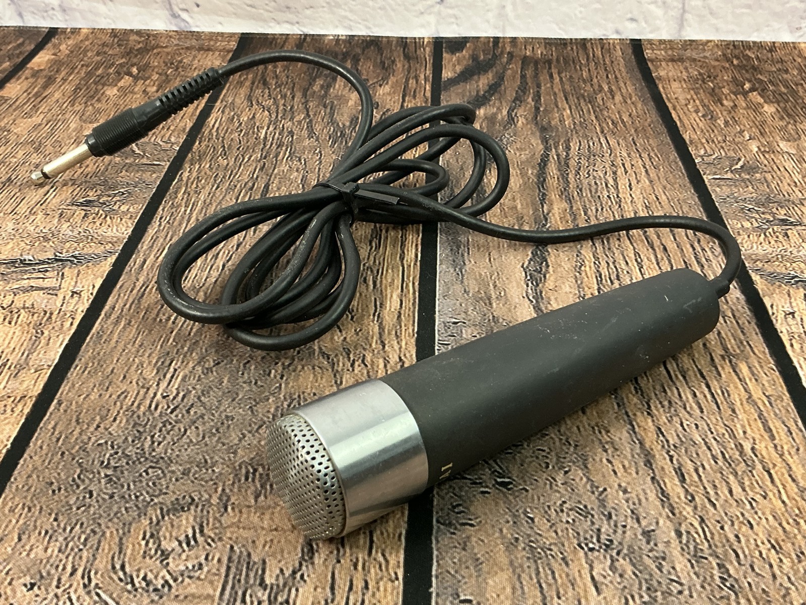Vintage AKAI DM-13 Dynamic Microphone with 1/4″ TS Cable Handheld Mic Retro