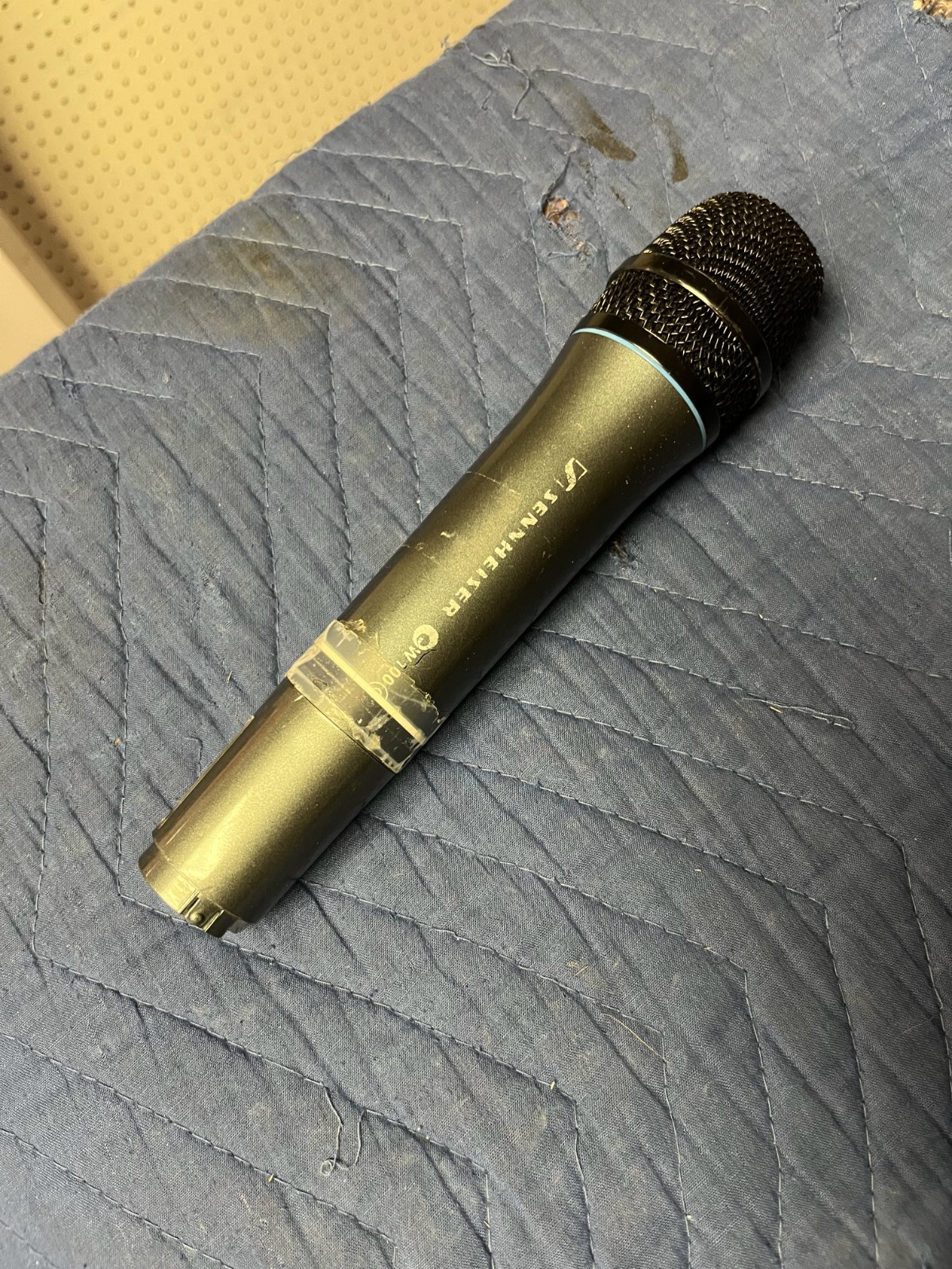 Sennheiser ew100 G2 wireless mic sets and singles