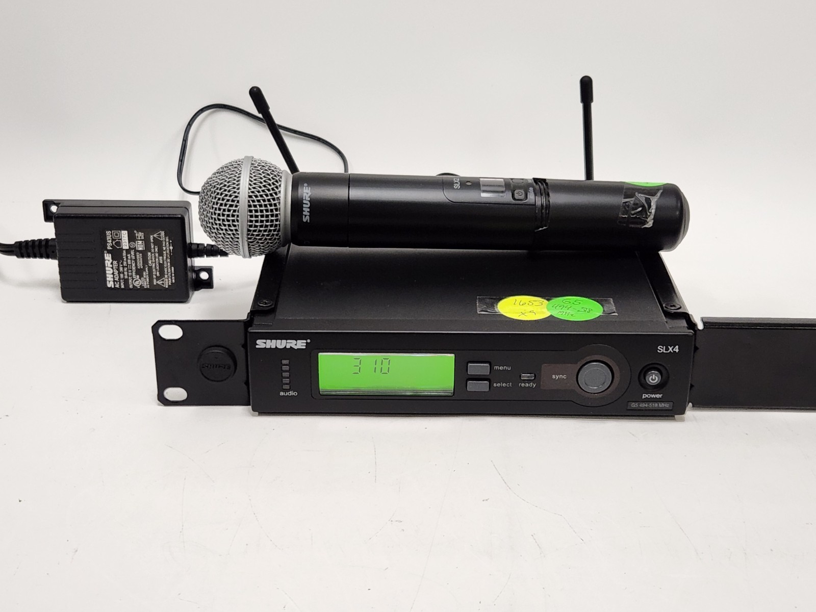 Shure SLX4 Wireless System Receiver & SLX2 SM58 Microphone G5 494 – 518 MHz