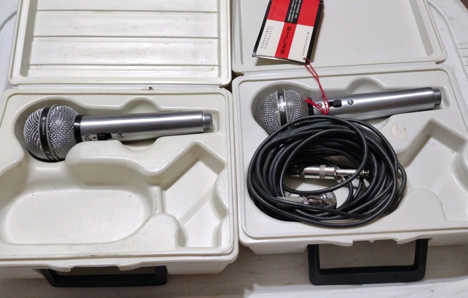 Lot 2 Shure PE 585 Unisphere A Dynamic High Impedance Mic w/ Cases & (1)Cable