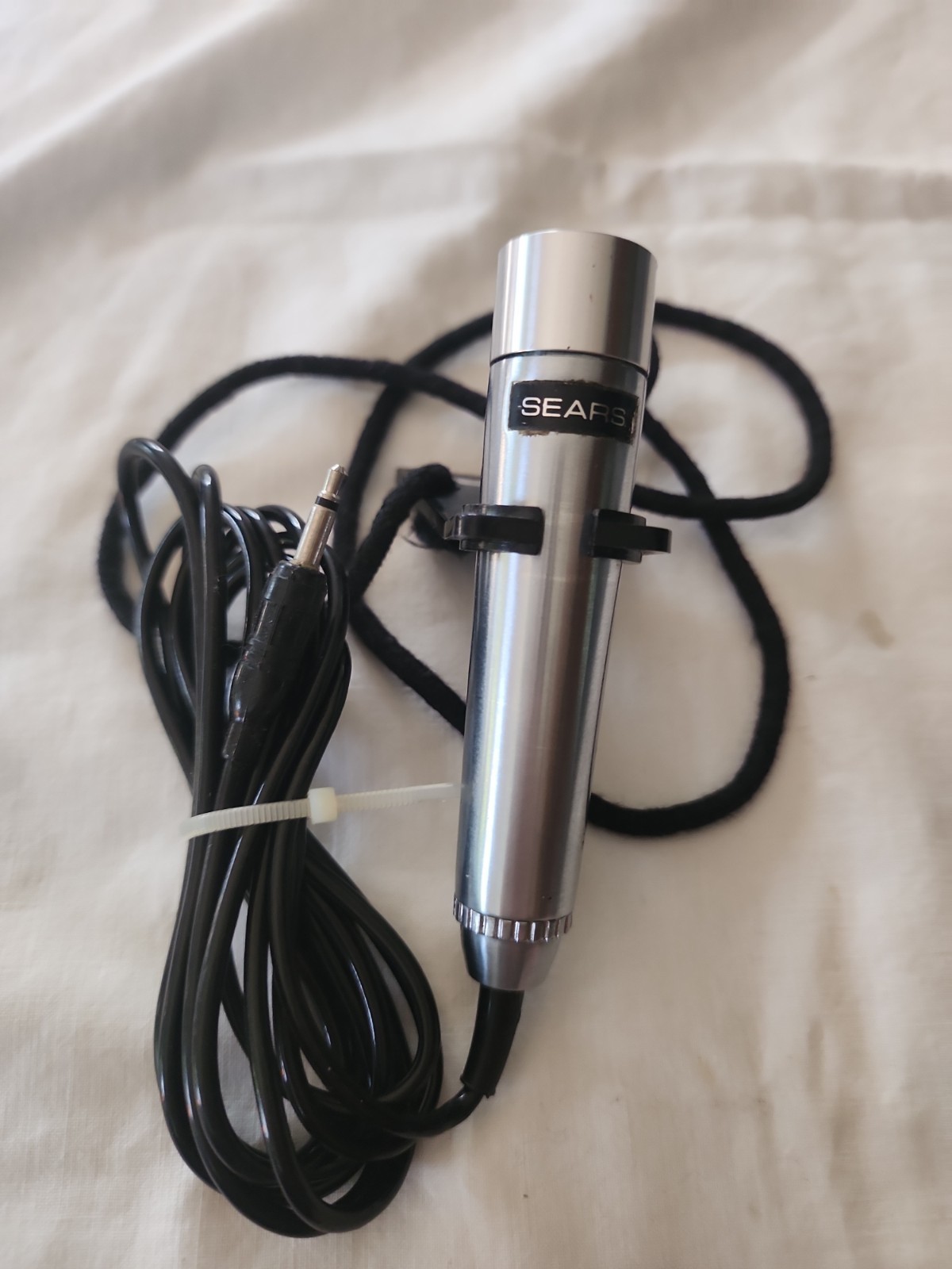 Vintage Sears DYNAMIC Microphone 200 OHMS 84-23410 Silver, With Stand Hanger