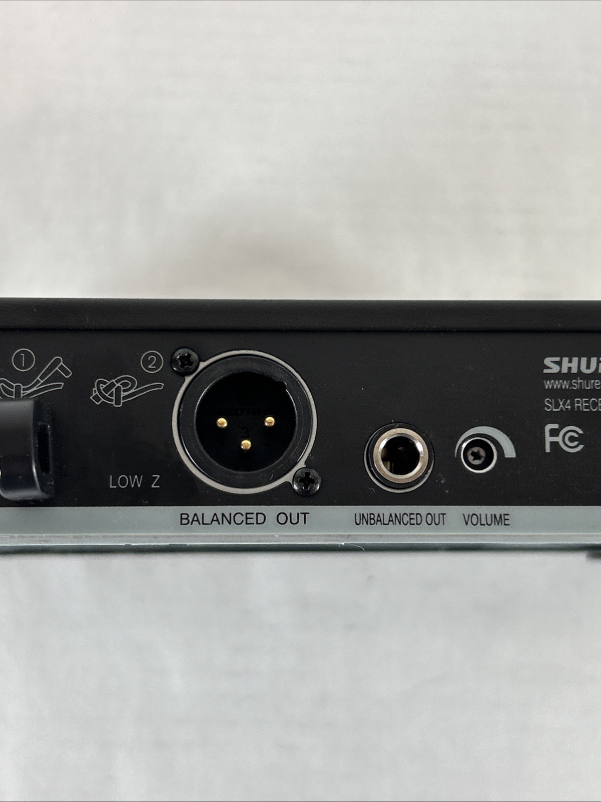 Shure SLX4-G5 494-518MHz Wireless Microphone Receiver (RECIEVER ONLY) Tested