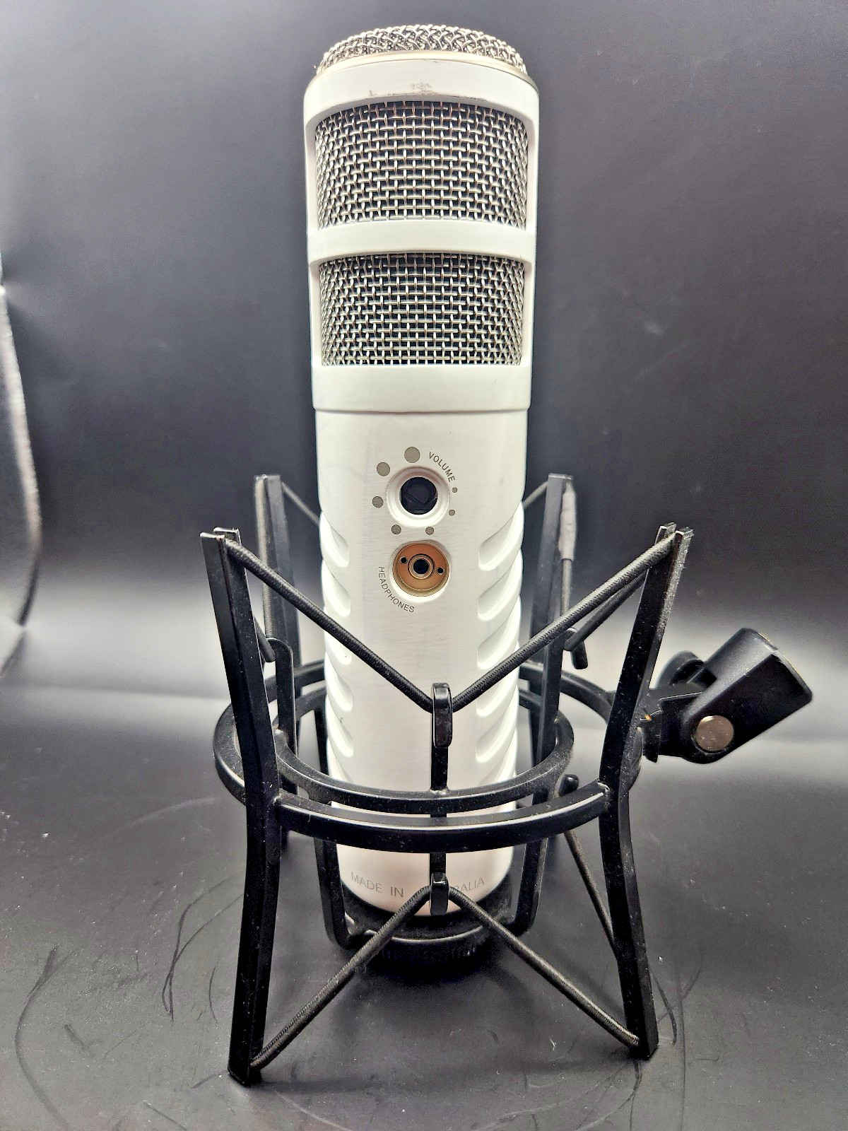 Rode Podcaster Podcast Pro USB Microphone + SM6 Shock Mount