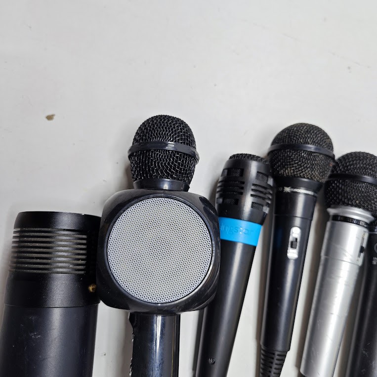 Lot of 10 Microphones – Untested, Signs of Use, Various Models