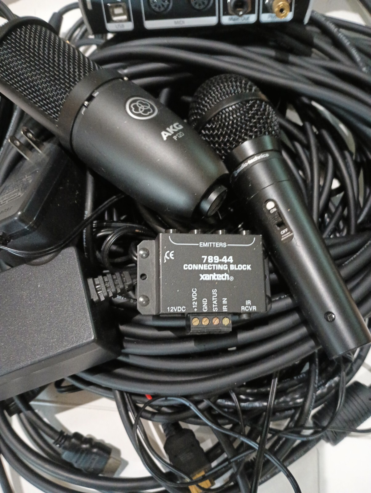 AKG P120/Audio-Technics M4000S Microphones W Wires/Accessories International…