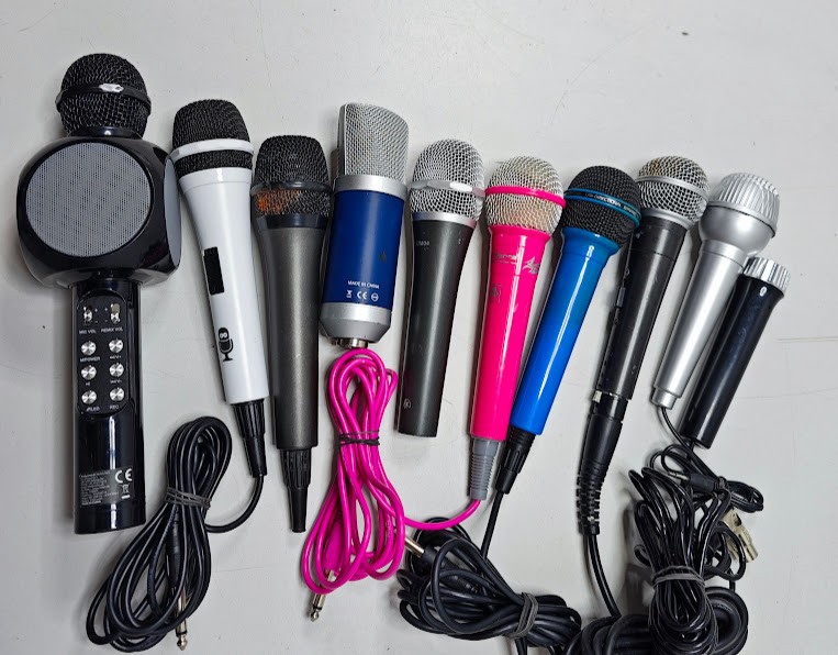 Lot of 10 Mixed Microphones – Untested, Used, Various Models and Colors