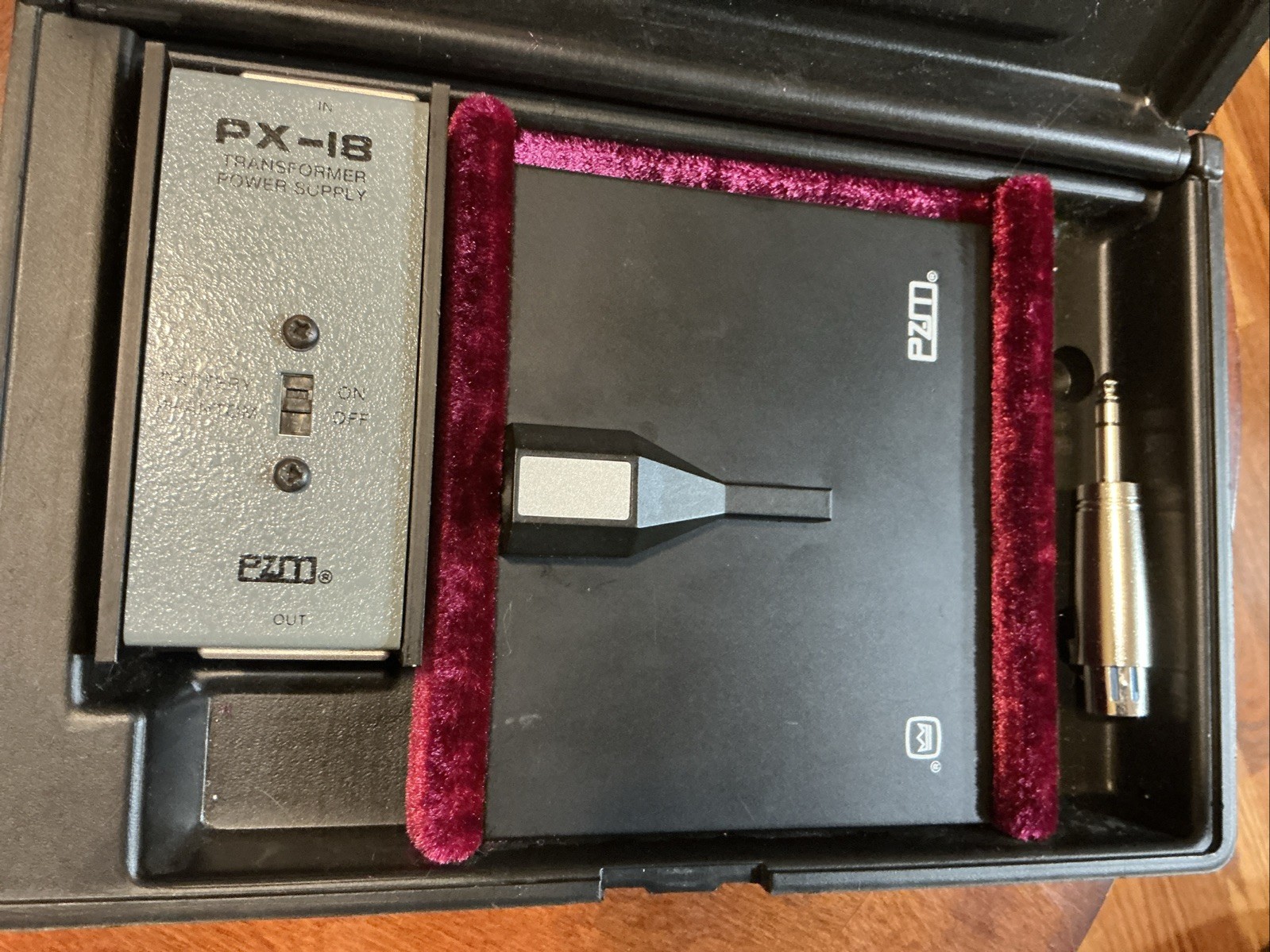 Crown PZM-30GPB Pressure Zone Microphone + PX-18 Power Supply + Case + Manuals