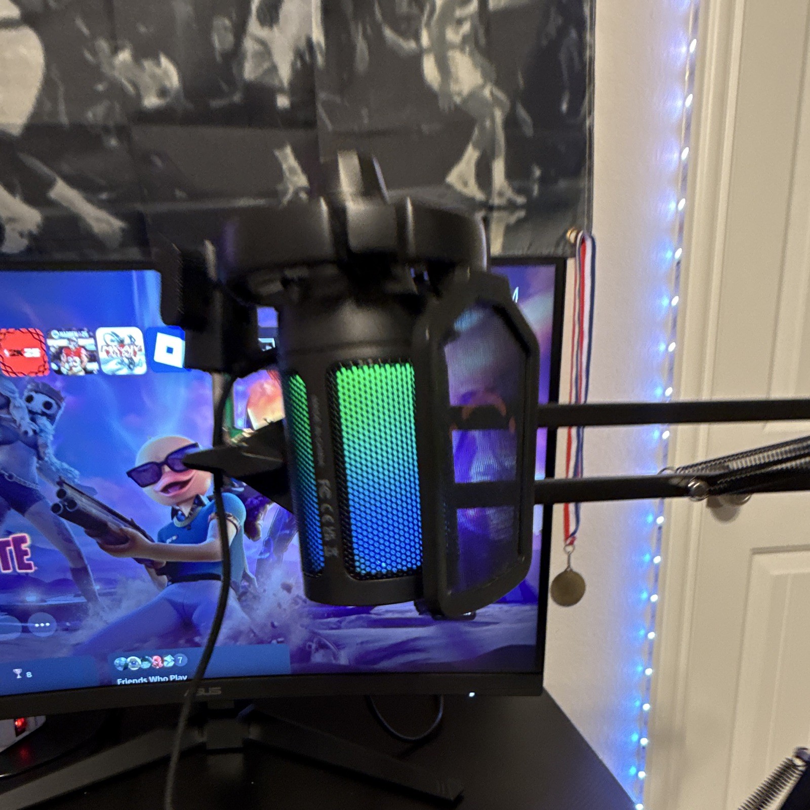 RGB USB Wired Desktop Microphone w/ Shock Mount, Adjustable Boom Arm, Black