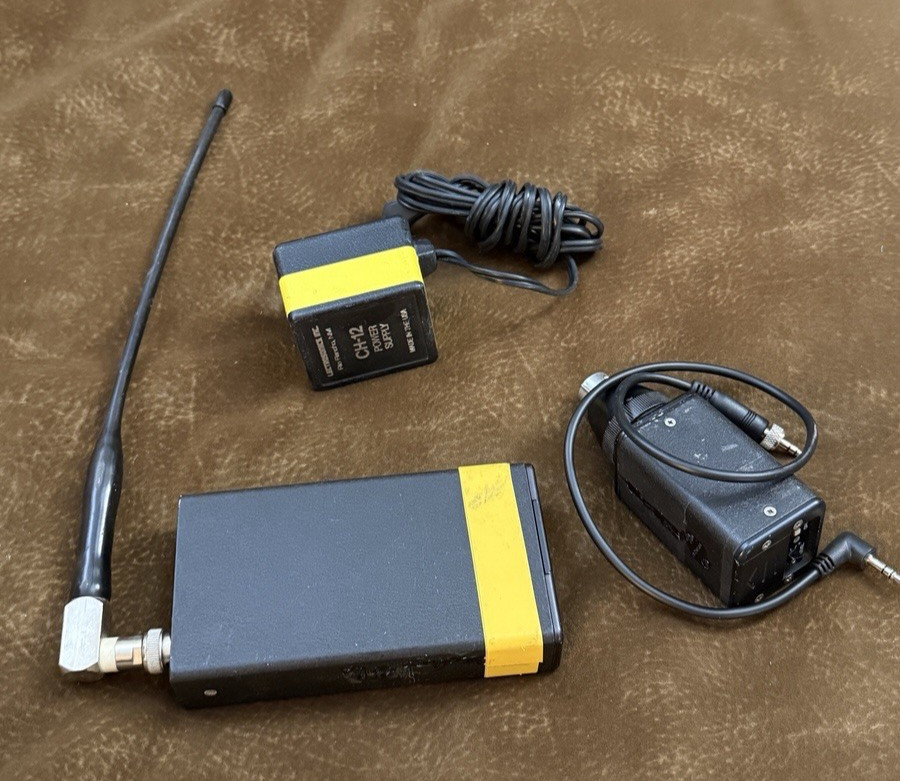 Lectrosonics Audio Pack CR185 XLR Out Receiver & H185 Plug on Transmitter