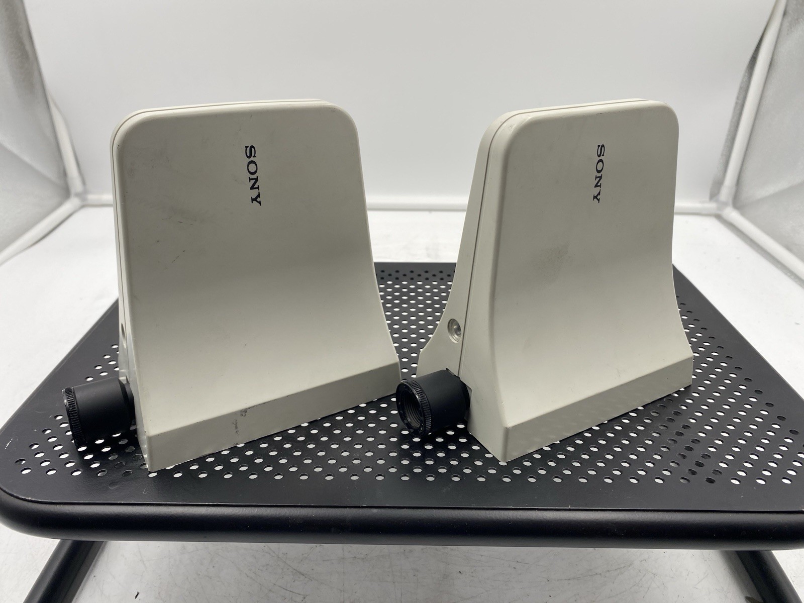 Lot of 2 Sony AN-820 Active UHF Antenna AN820A 758-806MHz