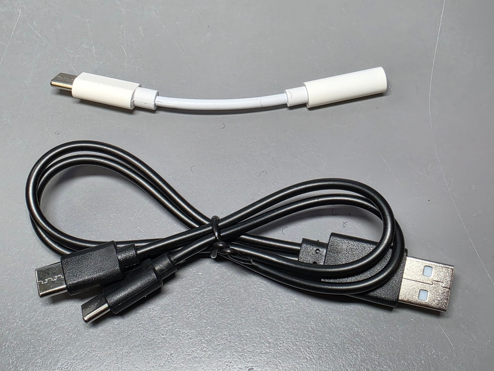 Aokeo Audio Microphone Professional Lavalier Audio Recording Equipment -READ AD-