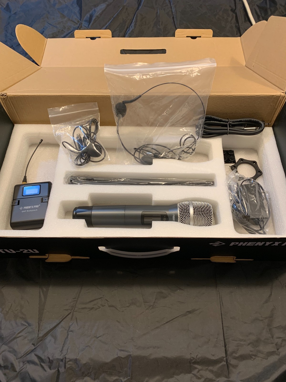 Phenyx Pro PTU-2U-1H1B Wireless Mic System True Diversity Dual Mic Set