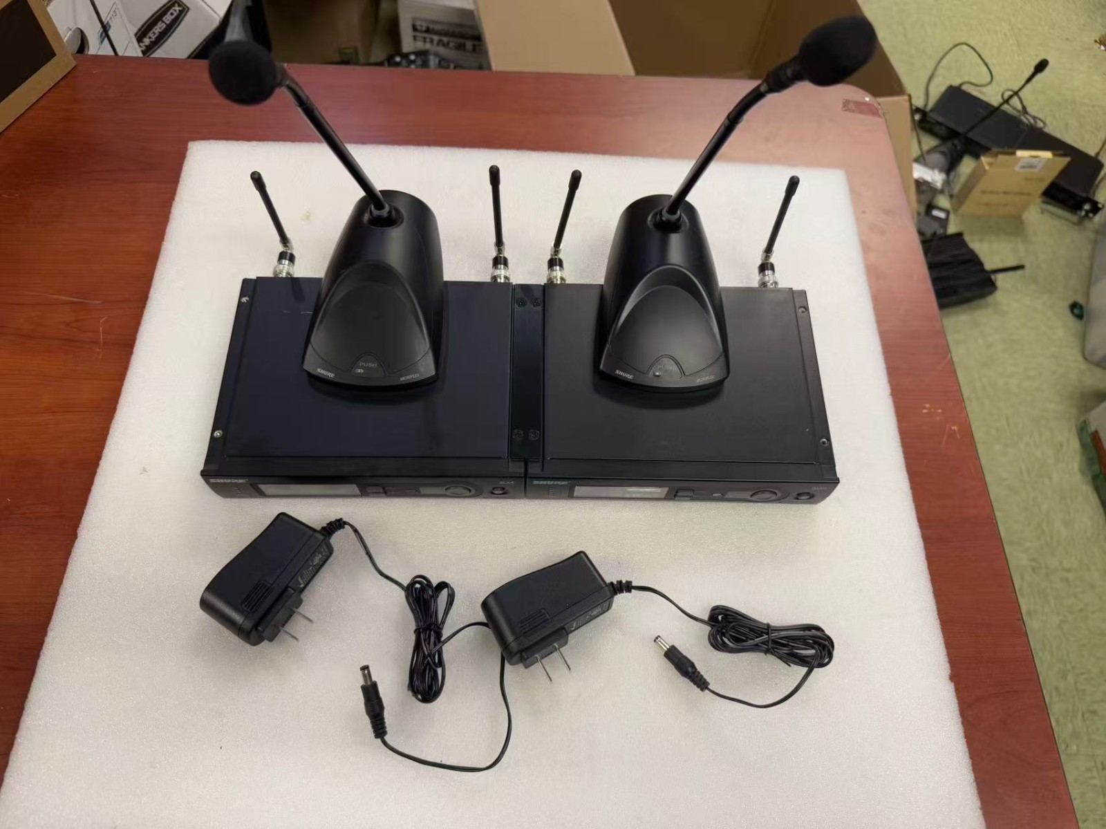 Set of 2 Shure SLX4 Wireless Microphone system w/ MX890 G4 Mic- 470-494MHz
