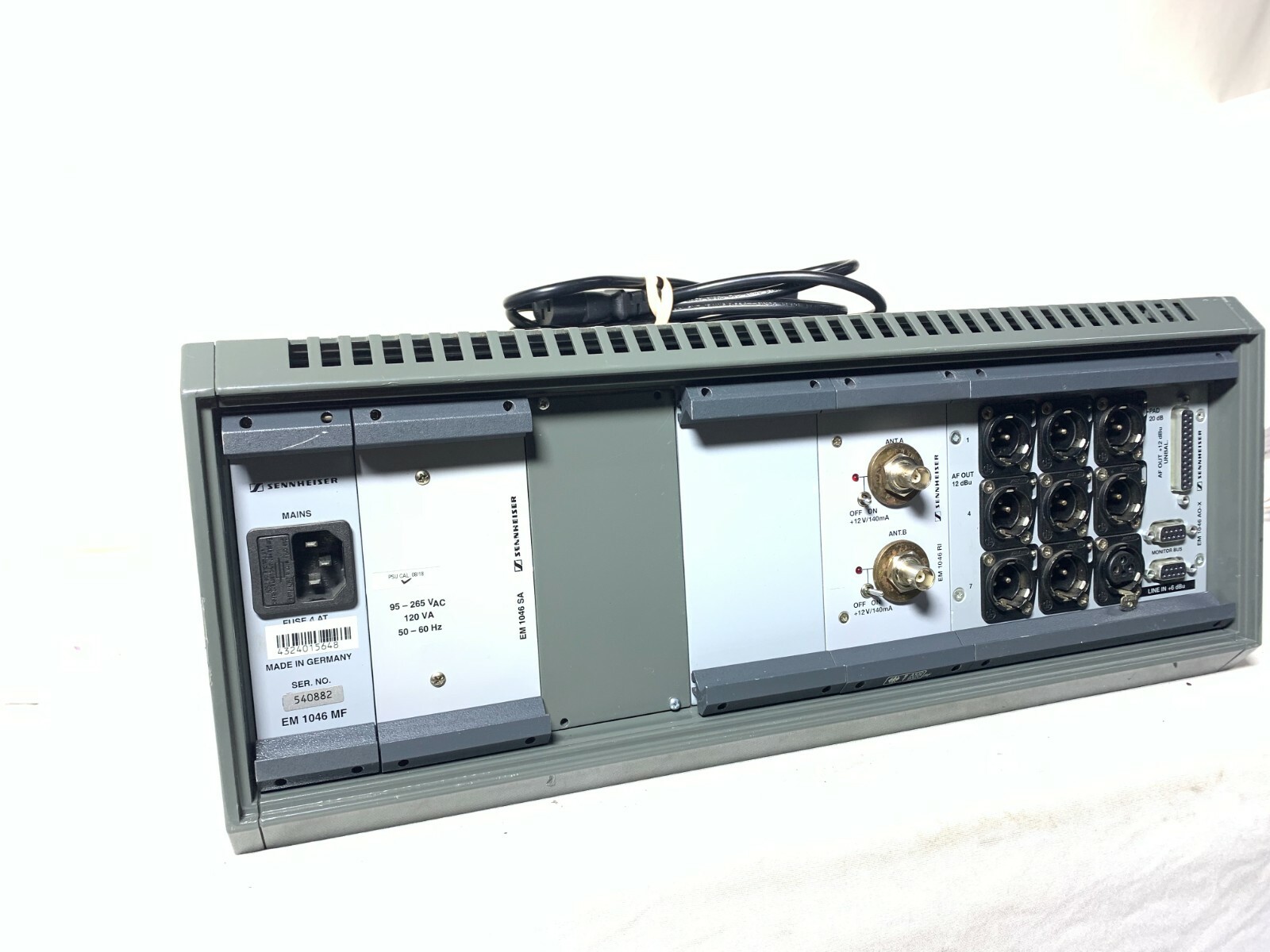 Sennheiser EM 1046 Wireless Microphone System Freq 734-758/764-788 #9703 (ONE)