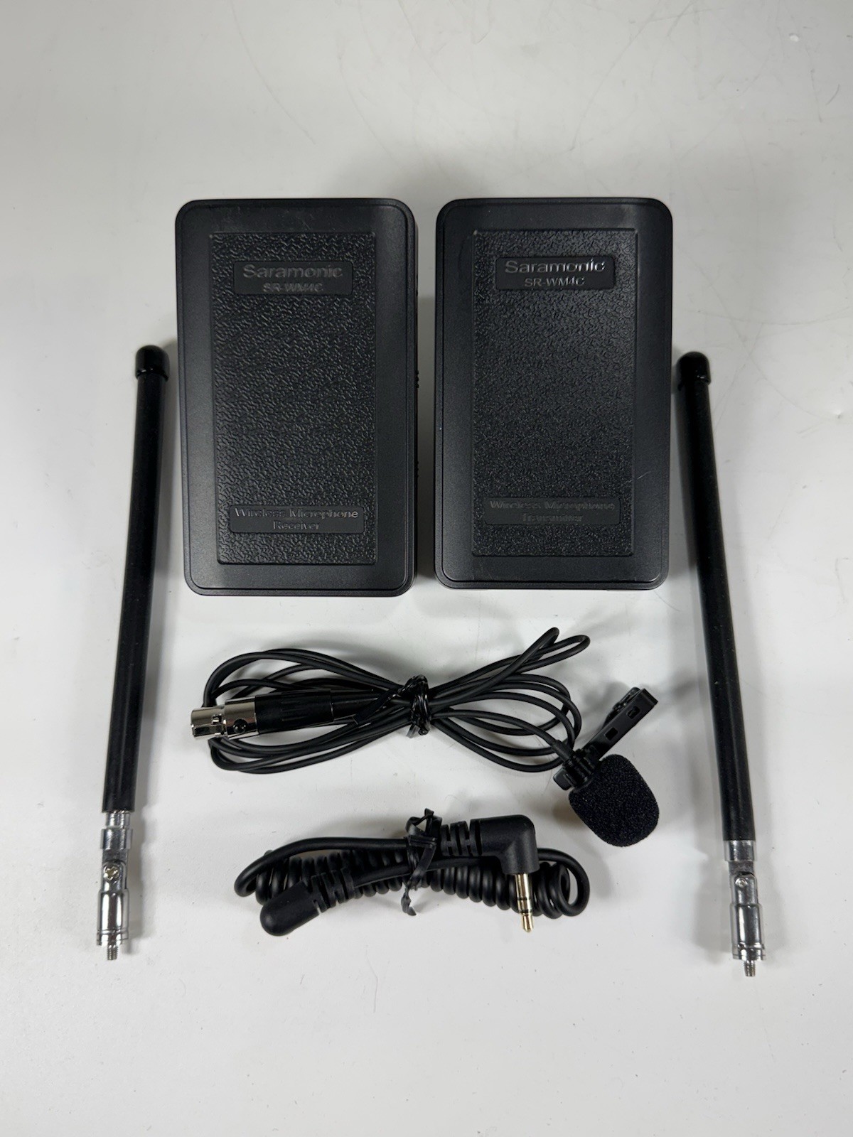 Saramonic SR-WM4C VHF Camera-Mount Wireless Omni Lavalier Microphone System