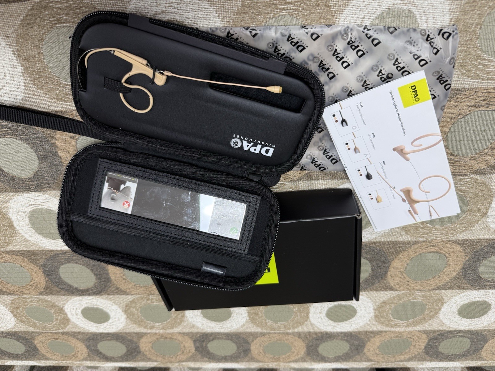 DPA 4066 Omnidirectional Microphone With Micro-Dot Connector (Beige) + Case