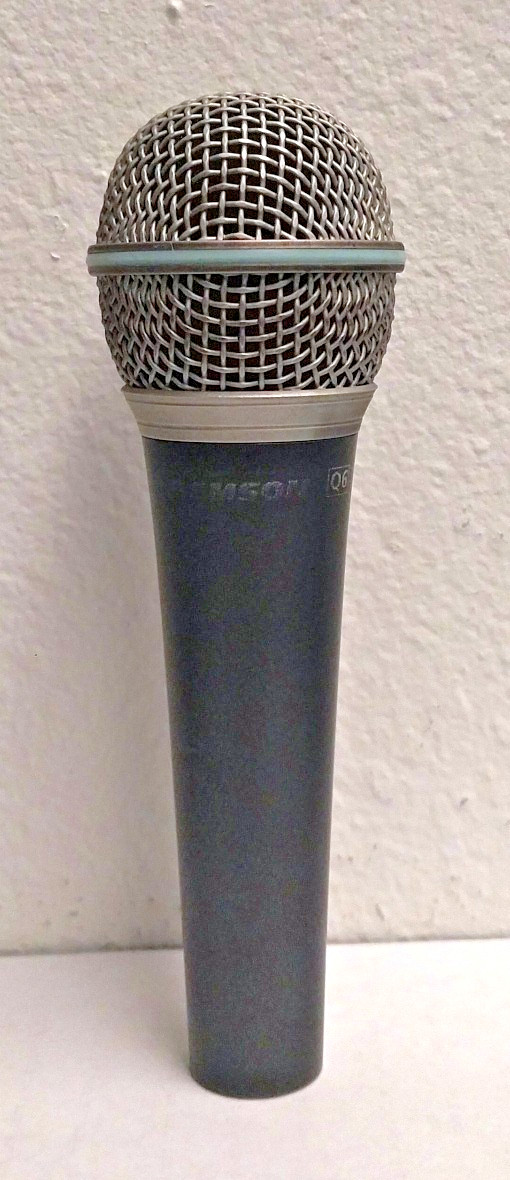 Samson Q6 Vocal Microphone – SM58 Clone with on-off switch