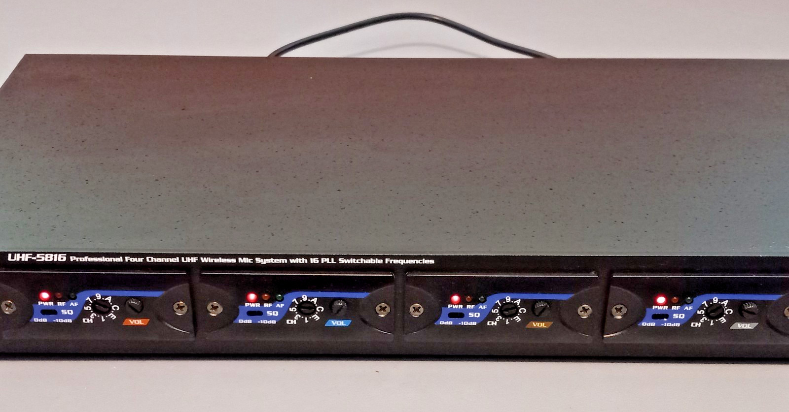 VocoPro UHF-5816 Professional 4 Channel UHF PLL Wireless Microphone System