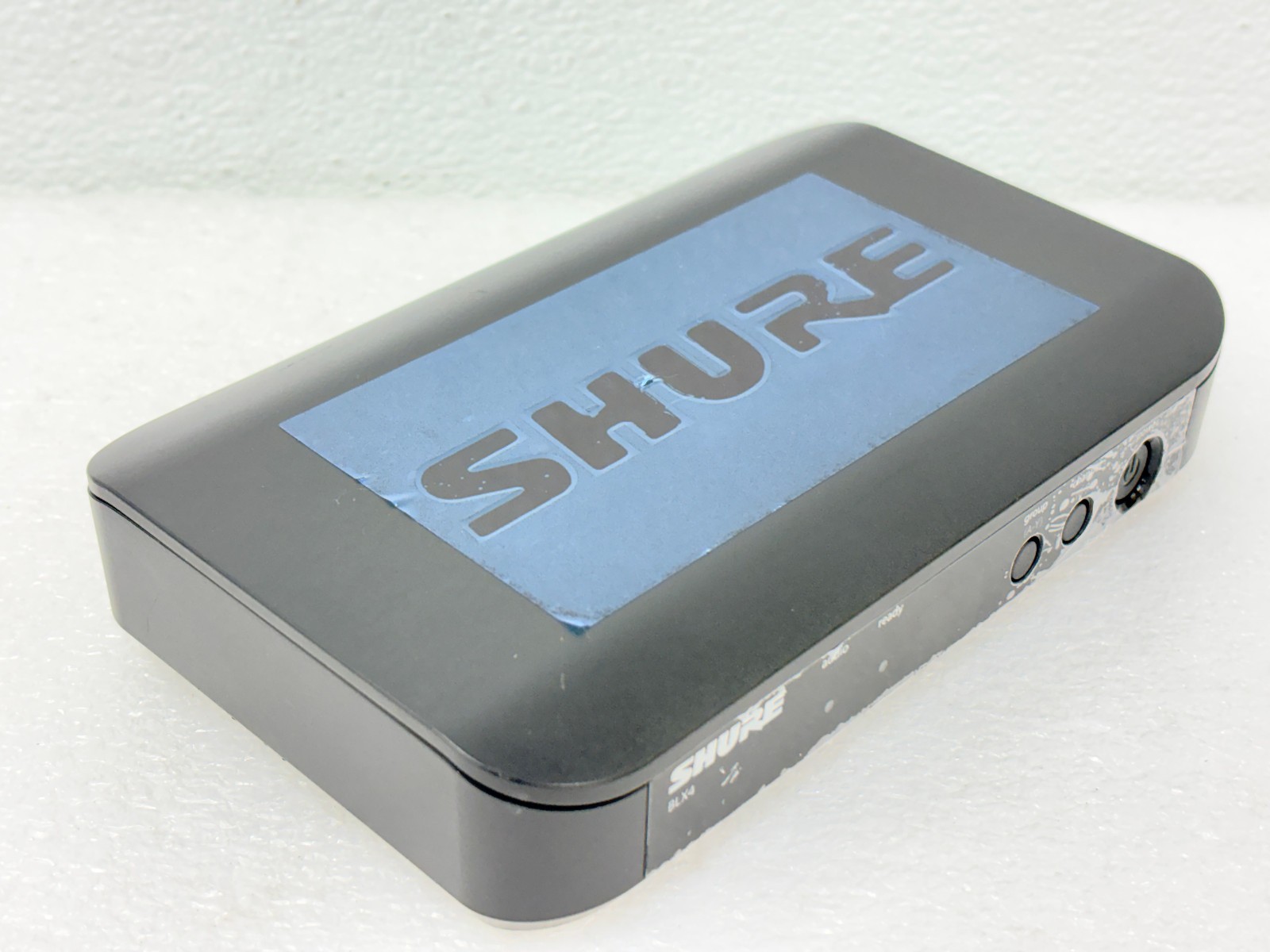Shure BLX4 H8 Wireless 518-542MHz Single Channel Receiver – w/ Power Adapter