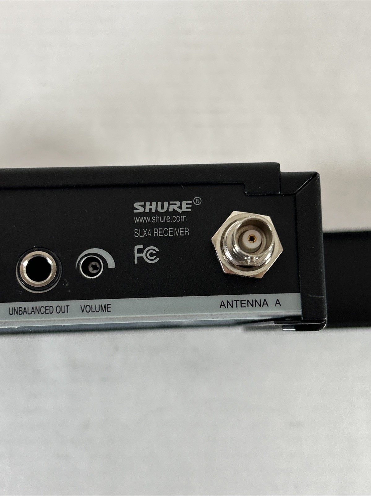 Shure SLX4-G5 494-518MHz Wireless Microphone Receiver (RECIEVER ONLY) Tested