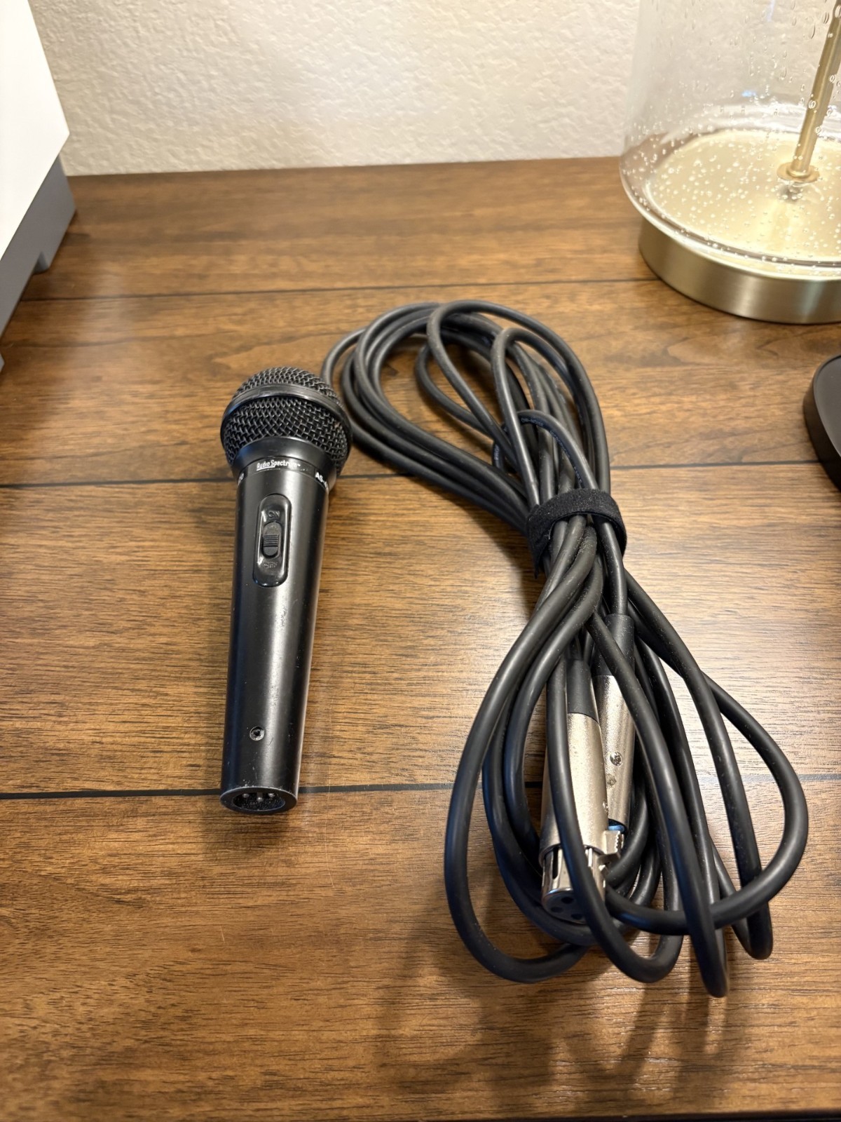 Audio Spectrum AS-420 Vocal Microphone with connection cable