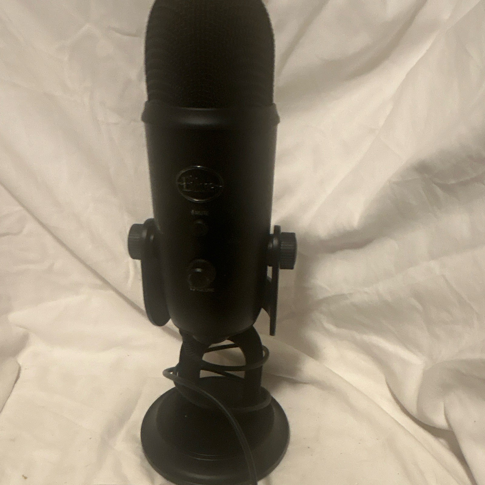 Blue Yeti USB Wired Desktop Condenser Microphone w/ Stand, Mute/Gain, Black