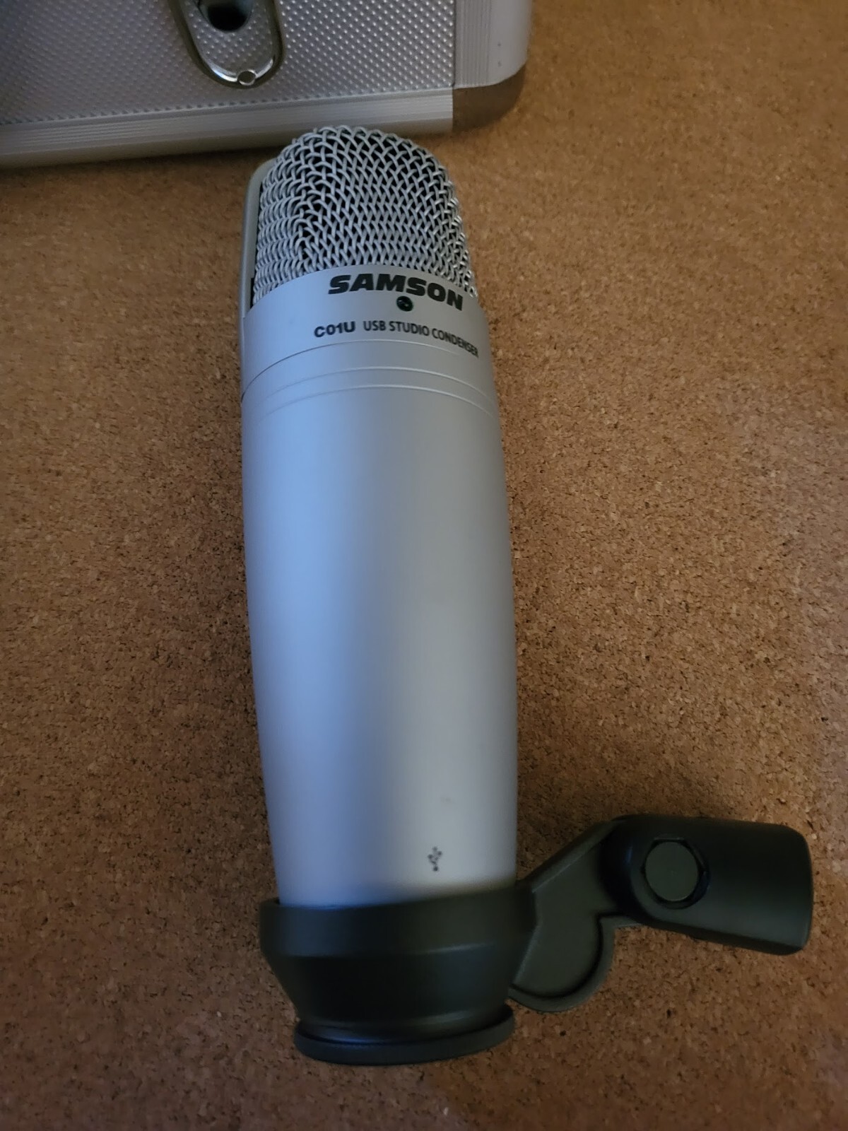 Samson C01U USB Studio Condenser Professional Microphone w/ Case & Pop Filter