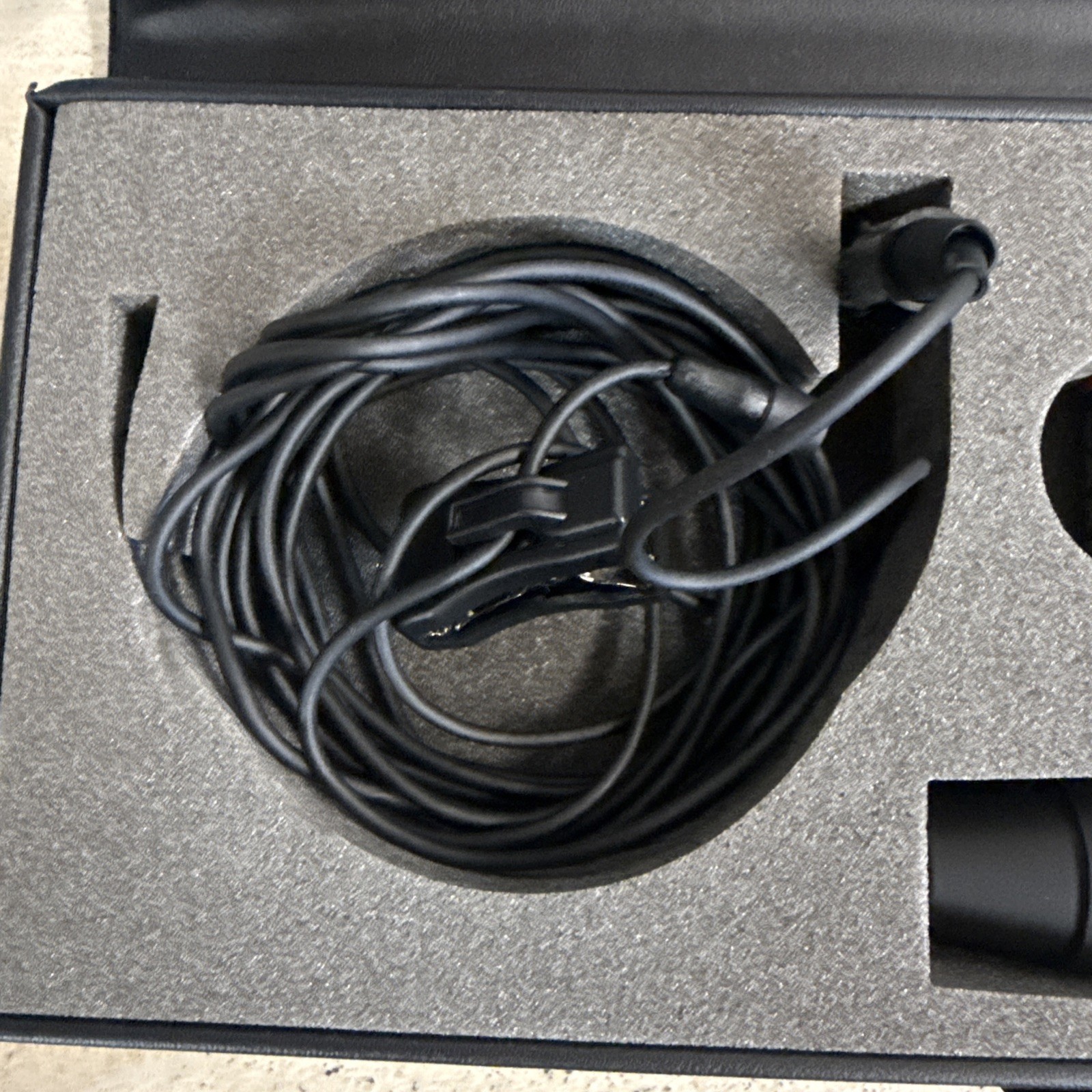 Audio-Technica AT8537 Power Module & Lavalier Microphone – VG condition