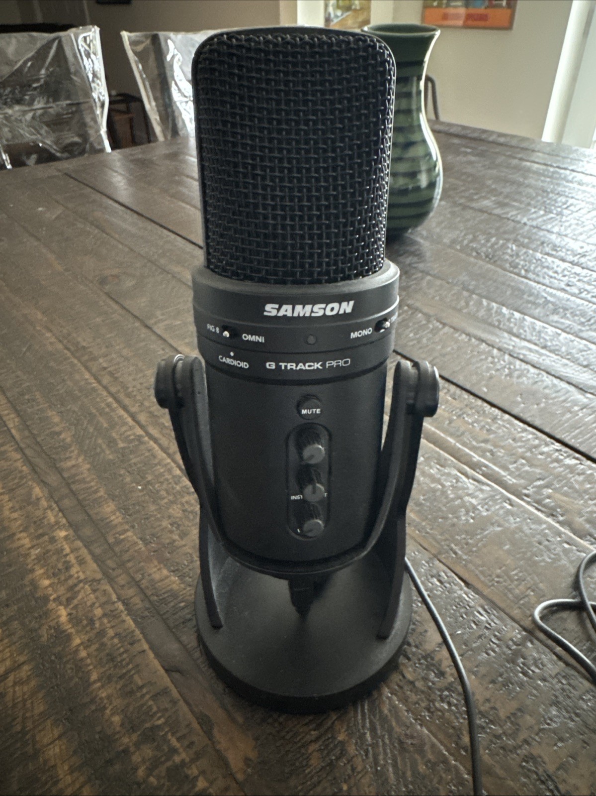 Samson G-Track Pro USB Microphone Audio Interface Streaming Podcast Mic Tested
