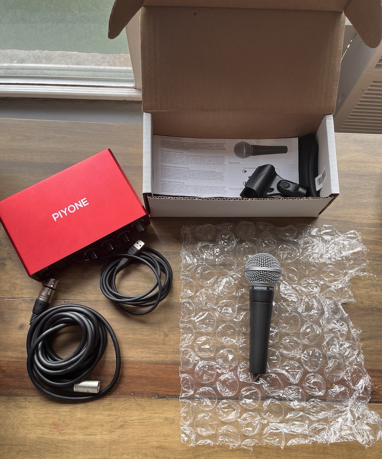 Shure SM58 Dynamic Microphone Bundle USB Audio Interface XLR Cable Podcast