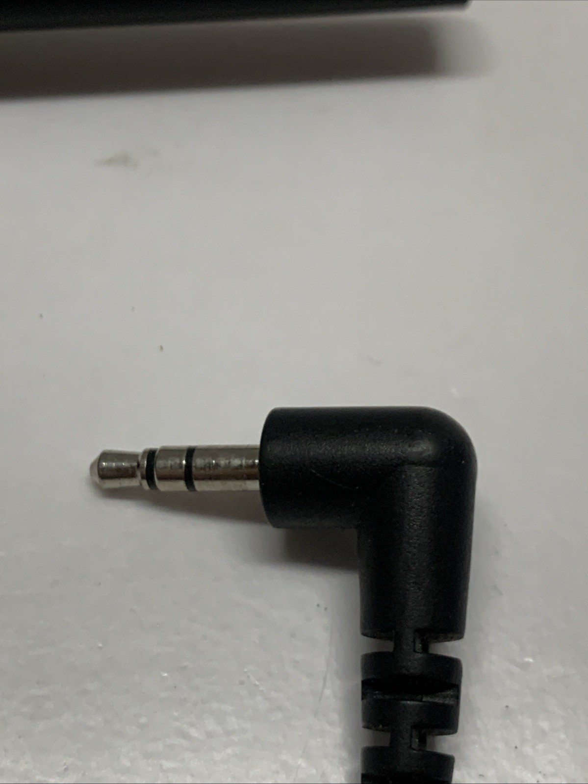USED Sennheiser MKE 400 Shotgun Microphone for Cameras