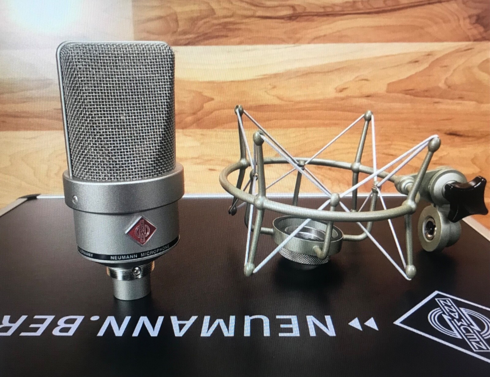Neumann XLR Professional Dynamic Microphone – TLM 103 MT