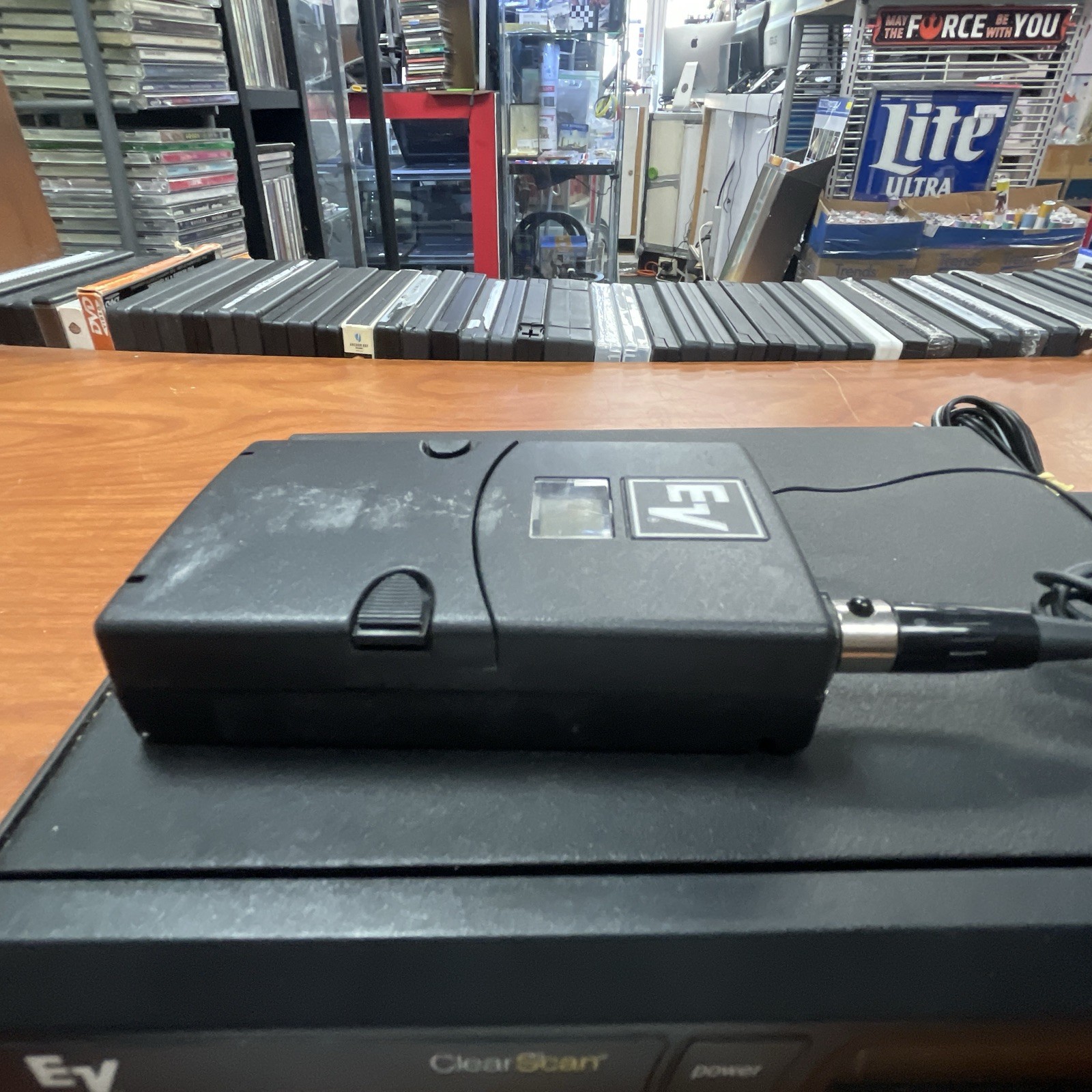 Electro-Voice RE-2 Clear Scan EV Wireless LAVALIER Mic w/ Receiver+MANUAL&AC POW