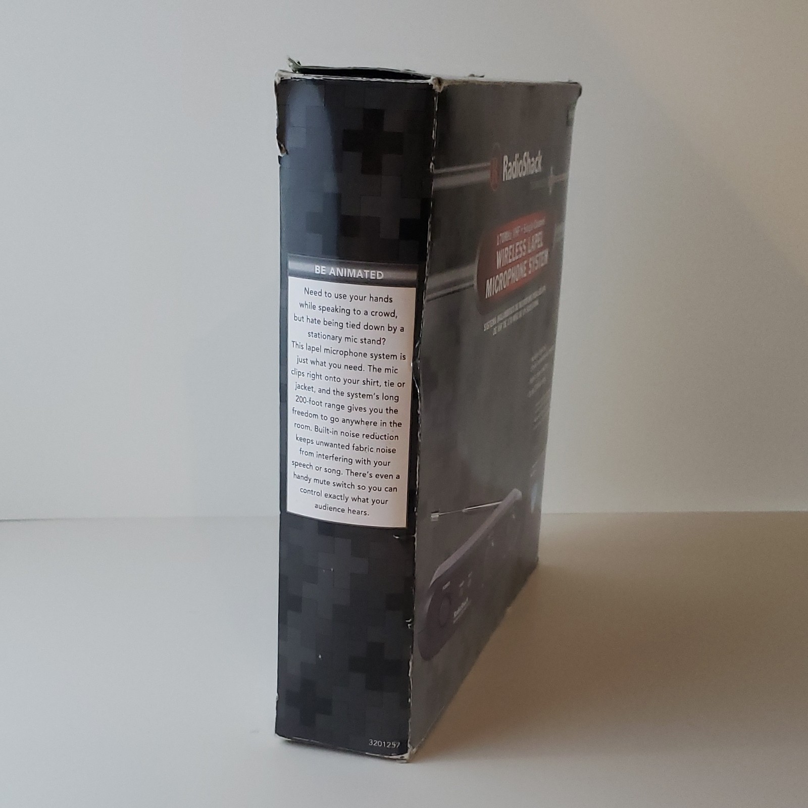 RadioShack VHF Wireless Single-Channel Lavalier Lapel Mic System 3201257
