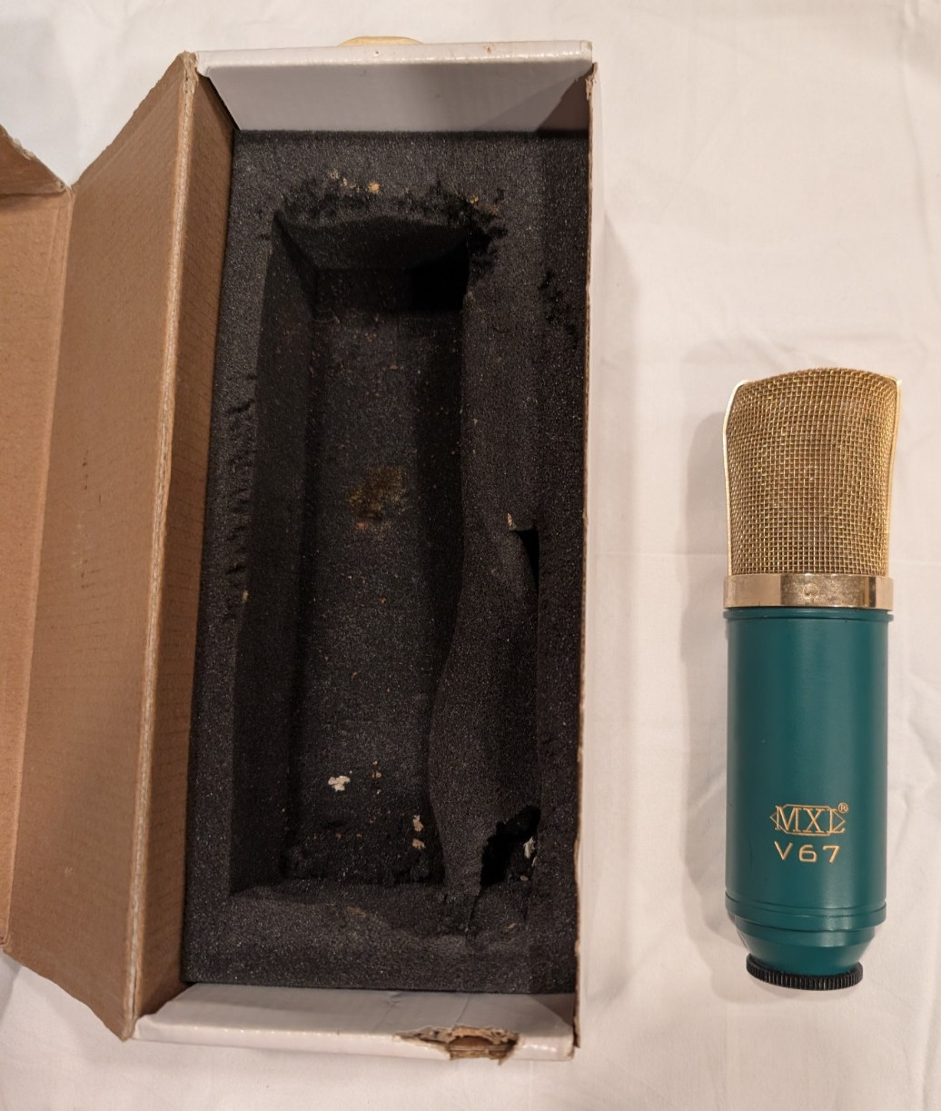 MXL V67GHE Heritage Edition Condenser Microphone in Box