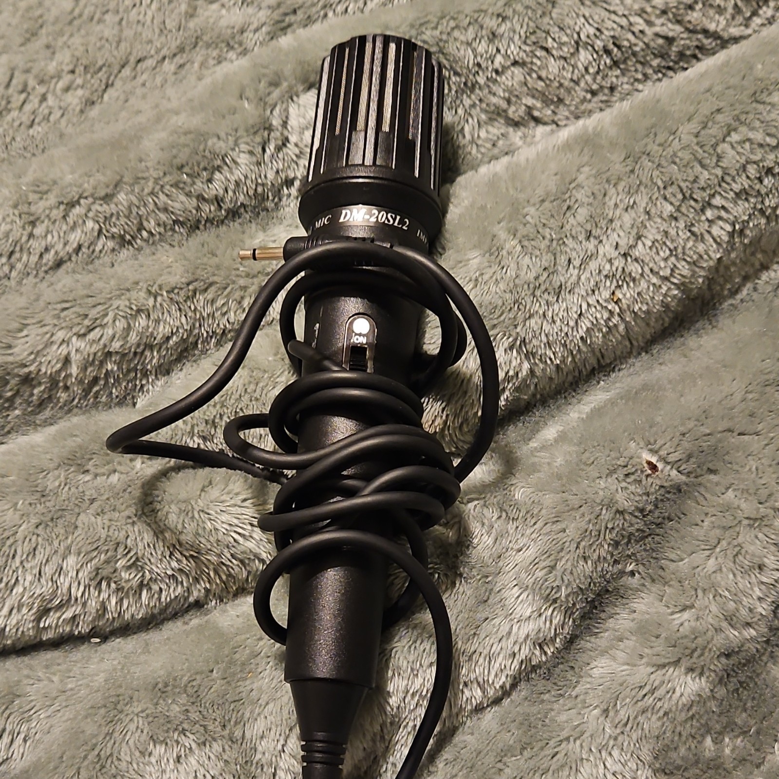 DM-20SL2 Unidirectional Wired Handheld Microphone 3.5mm TS Black On/Off Switch