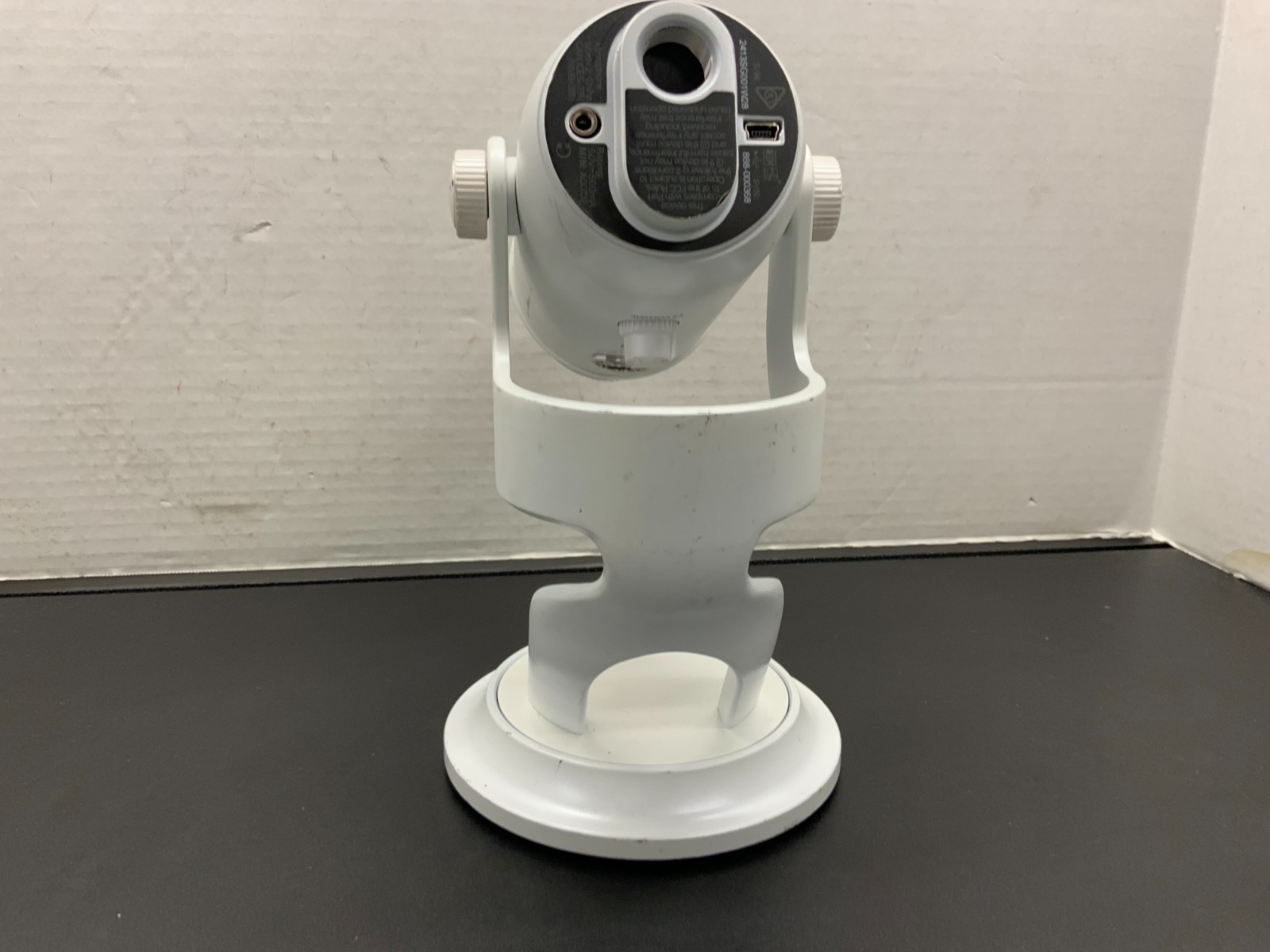 Blue Yeti Professional Multi-Pattern USB Condenser Microphone A00132