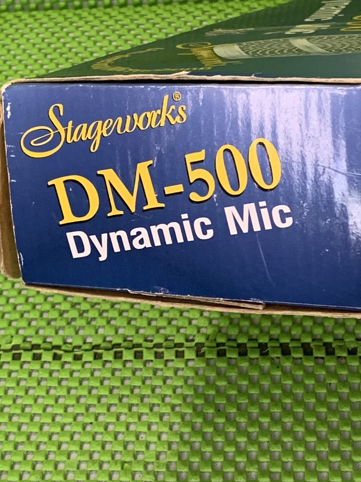 STAGEWORKS DM-500 Dynamic Mic Professional Microphone Uni-directional In Box